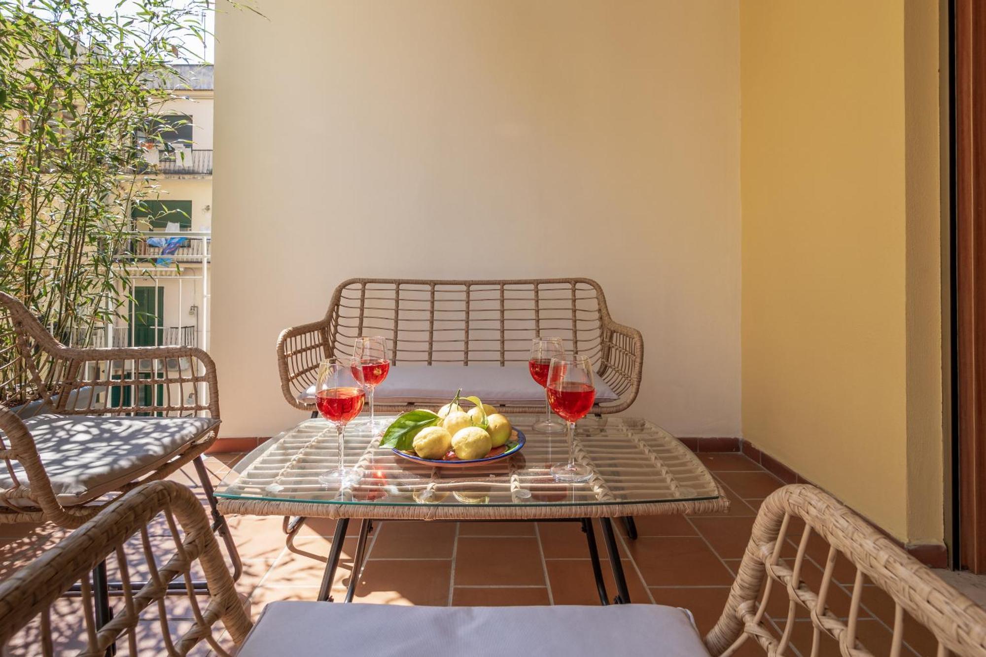 Surya House - Elegant Apartment In ソレント エクステリア 写真